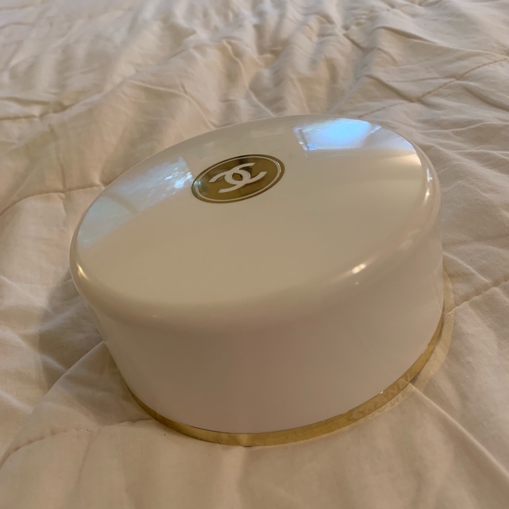 Chanel bath powder no. 5